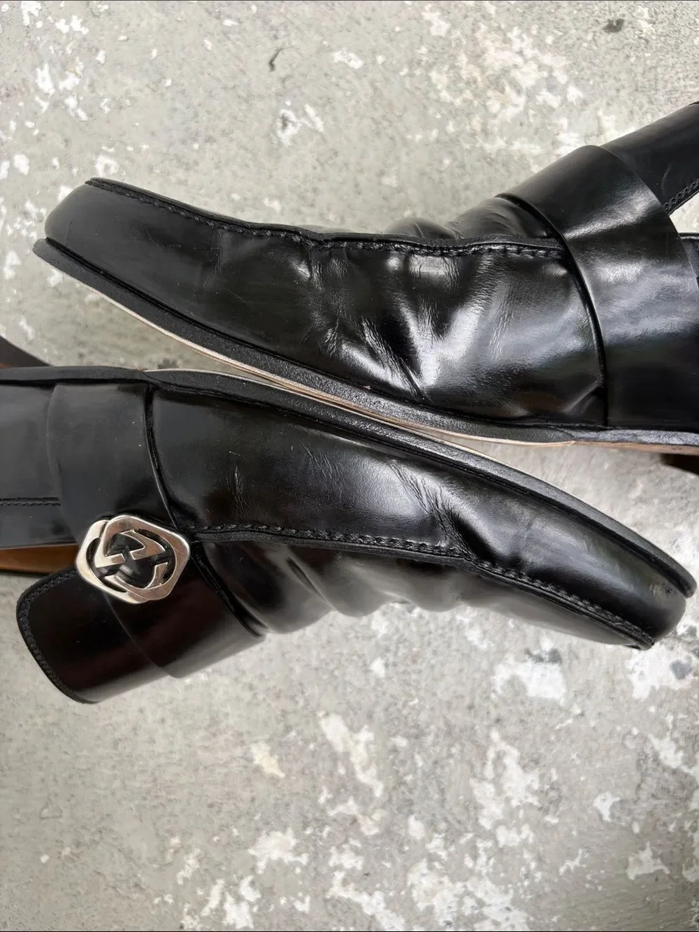 Gucci Double GG leather slippers